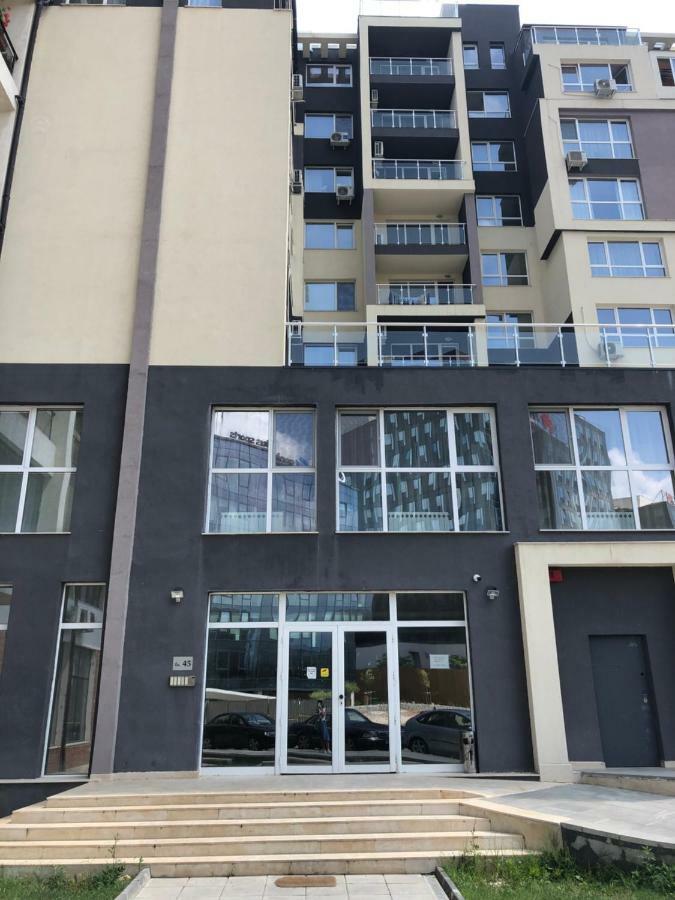 Апартаменты Business Sky Loft София Экстерьер фото
